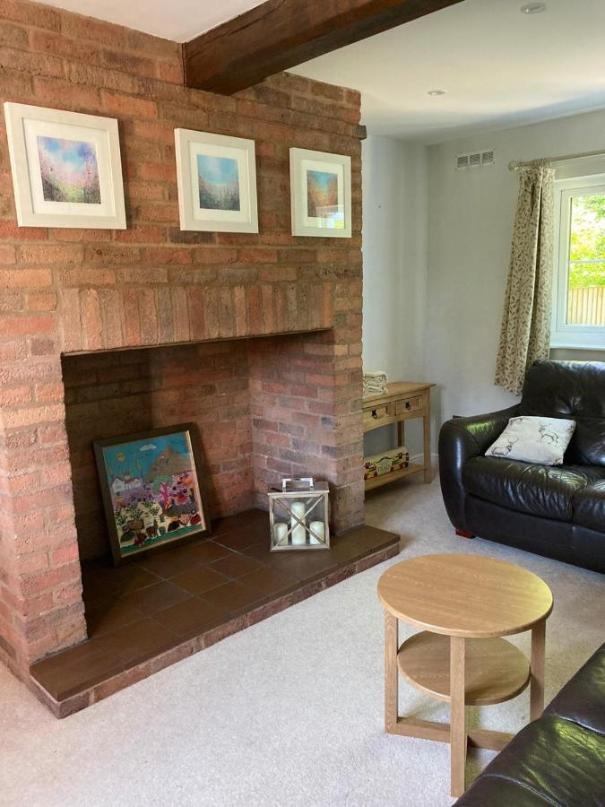 Honeysuckle Cottage Hereford Esterno foto